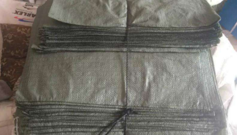 山東編織袋回收廠家 山東濟(jì)南*回收編織袋 濟(jì)南專業(yè)回收編織袋電話