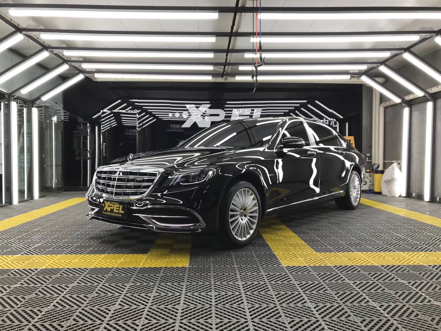 石家莊奔馳貼膜邁巴赫S450裝貼XPEL隱形車衣