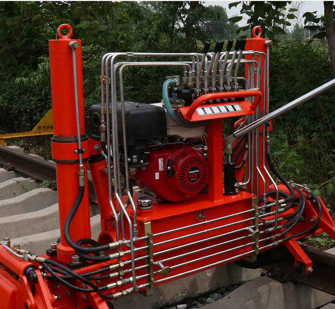 YQB-5.8液壓起撥道機(jī)，液壓起道機(jī)價格 YQB-5.8液壓起道機(jī) YQB-5. YQB-5.8液壓起撥道機(jī)