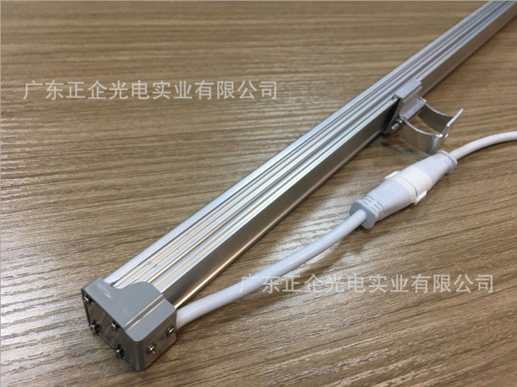 透鏡線條燈 透鏡線條燈廠家直銷 透鏡線條燈生產(chǎn)廠家 透鏡線條燈價(jià)格 透鏡線條燈多少錢(qián) 中山透鏡線條燈 中山透鏡線條燈廠家