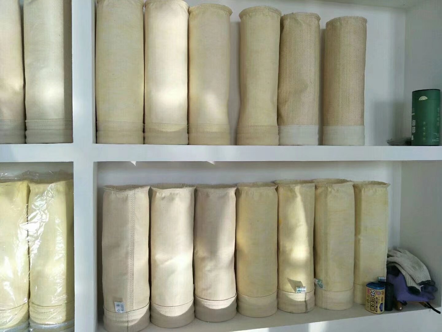 滄州泊頭巨龍環(huán)保供應(yīng)除塵配件133*6000 針刺氈除塵布袋