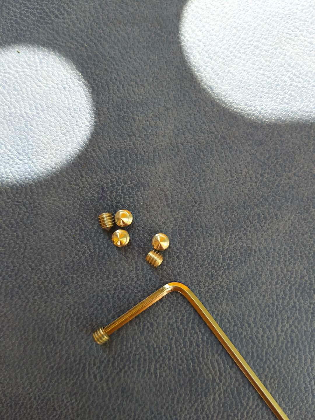 無(wú)頭內(nèi)六角螺絲