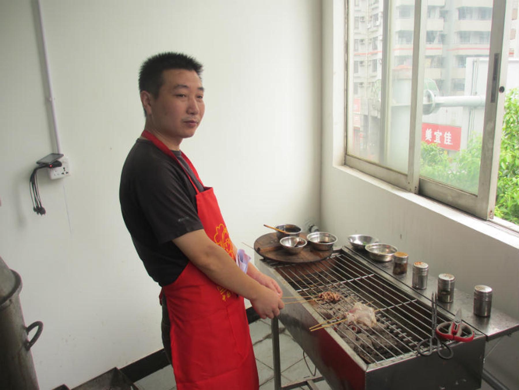 惠州惠陽(yáng)學(xué)燒烤技術(shù)哪家好 食為先燒烤技術(shù)