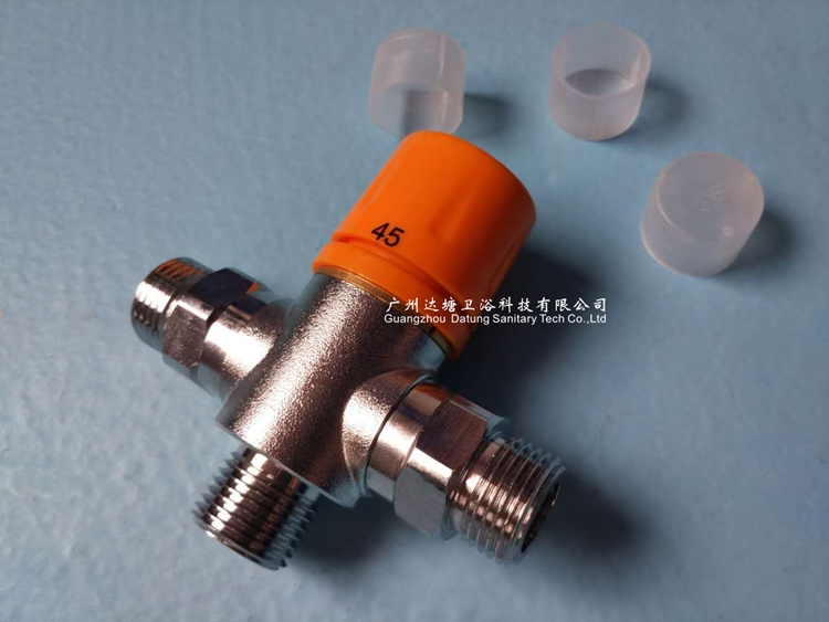 恒溫混水閥 全銅太陽能智能恒溫閥 冷熱水器全銅調(diào)溫混水器