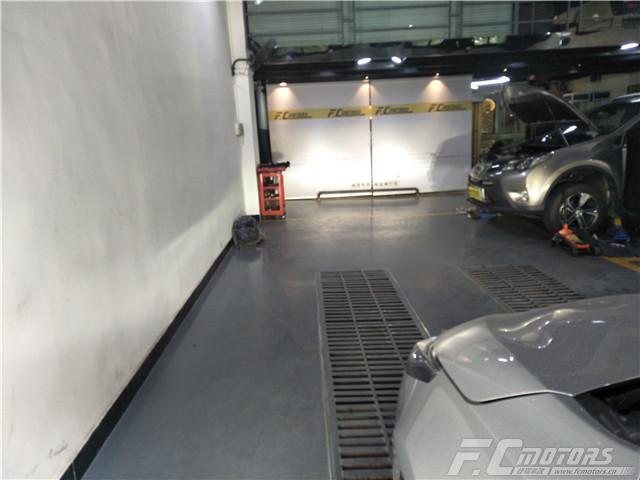 17款豐田卡羅拉車燈升級(jí)進(jìn)口海拉五雙光透鏡