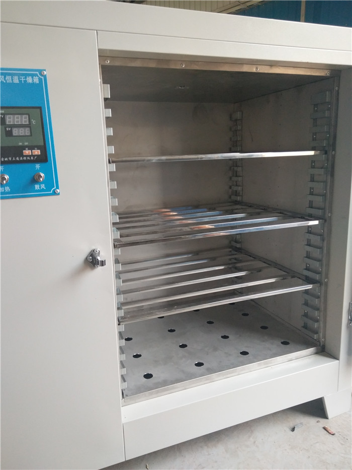 電熱鼓風(fēng)干燥箱 電熱鼓風(fēng)干燥箱，工業(yè)烘箱 電熱鼓風(fēng)干燥箱，工業(yè)烘箱，烘干箱