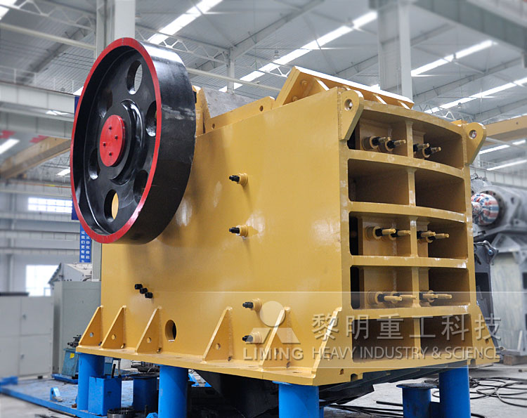 供應(yīng)顎式破碎機(jī)采石場設(shè)備（采石場破碎機(jī)） 采石場破碎機(jī) 顎式破碎機(jī) 鄂破機(jī)