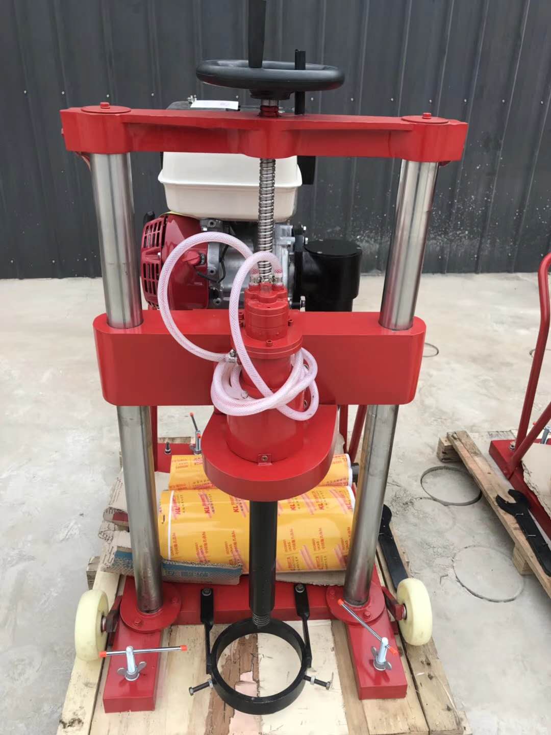 混凝土鉆孔取芯機(jī)