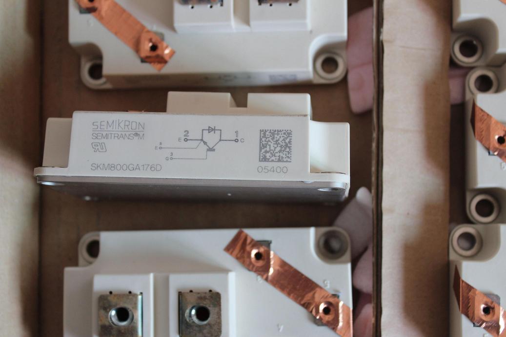 供應(yīng)西門(mén)康IGBT模塊 SKM800GA123D SKM800GA126D
