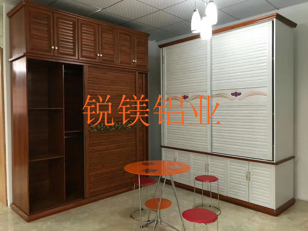 佛山廠家直銷全鋁家具全鋁衣柜鋁型材批發(fā)