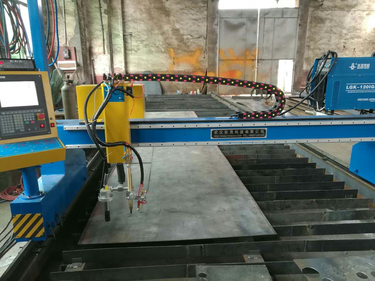 供應(yīng)湖北數(shù)控火焰切割機(jī)生產(chǎn)廠家，數(shù)控火焰切割機(jī)