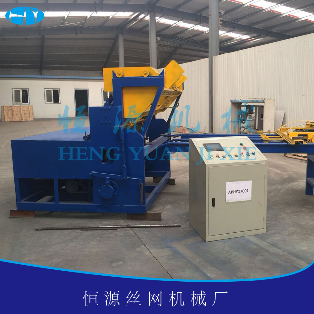 雞籠子焊接設(shè)備 養(yǎng)殖籠具焊接機器  恒源機械