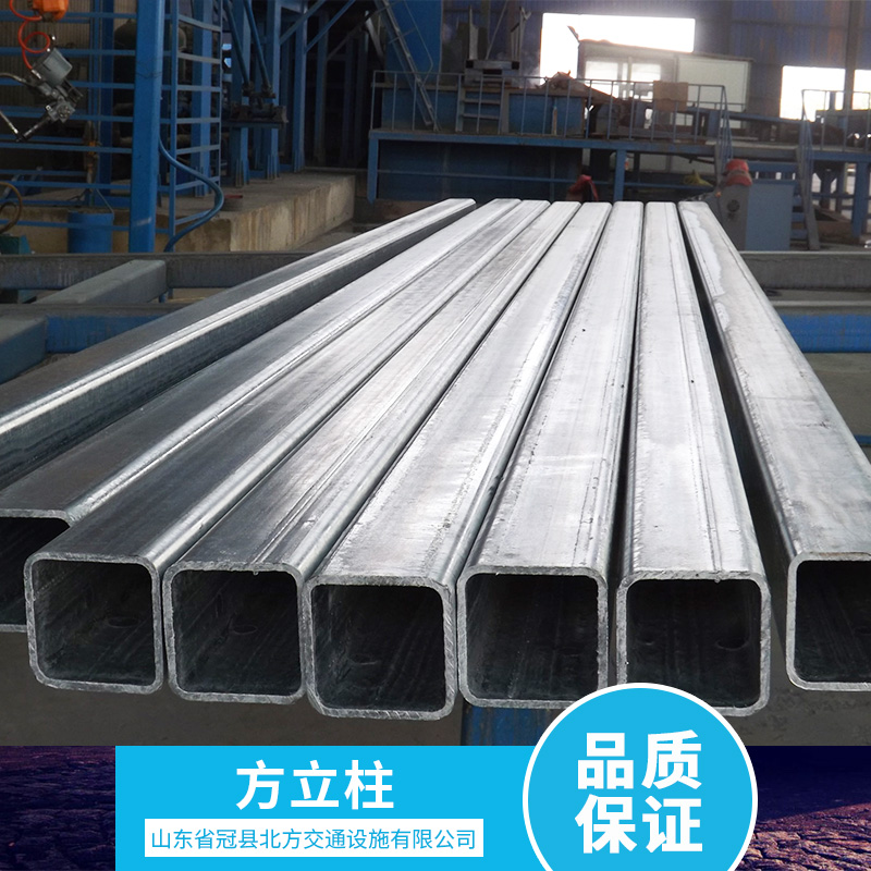 北方交通設(shè)施供應(yīng)方立柱 高速路優(yōu)質(zhì)防撞設(shè)施方立柱 歡迎致電咨詢