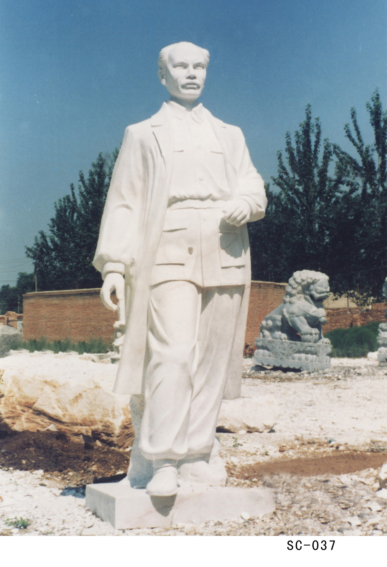 校園雕塑 石雕孔子 漢白玉孔子雕像名人偉人肖像校園人物雕塑擺件