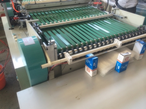 廠家大批量生產(chǎn)高速氣泡膜制袋機