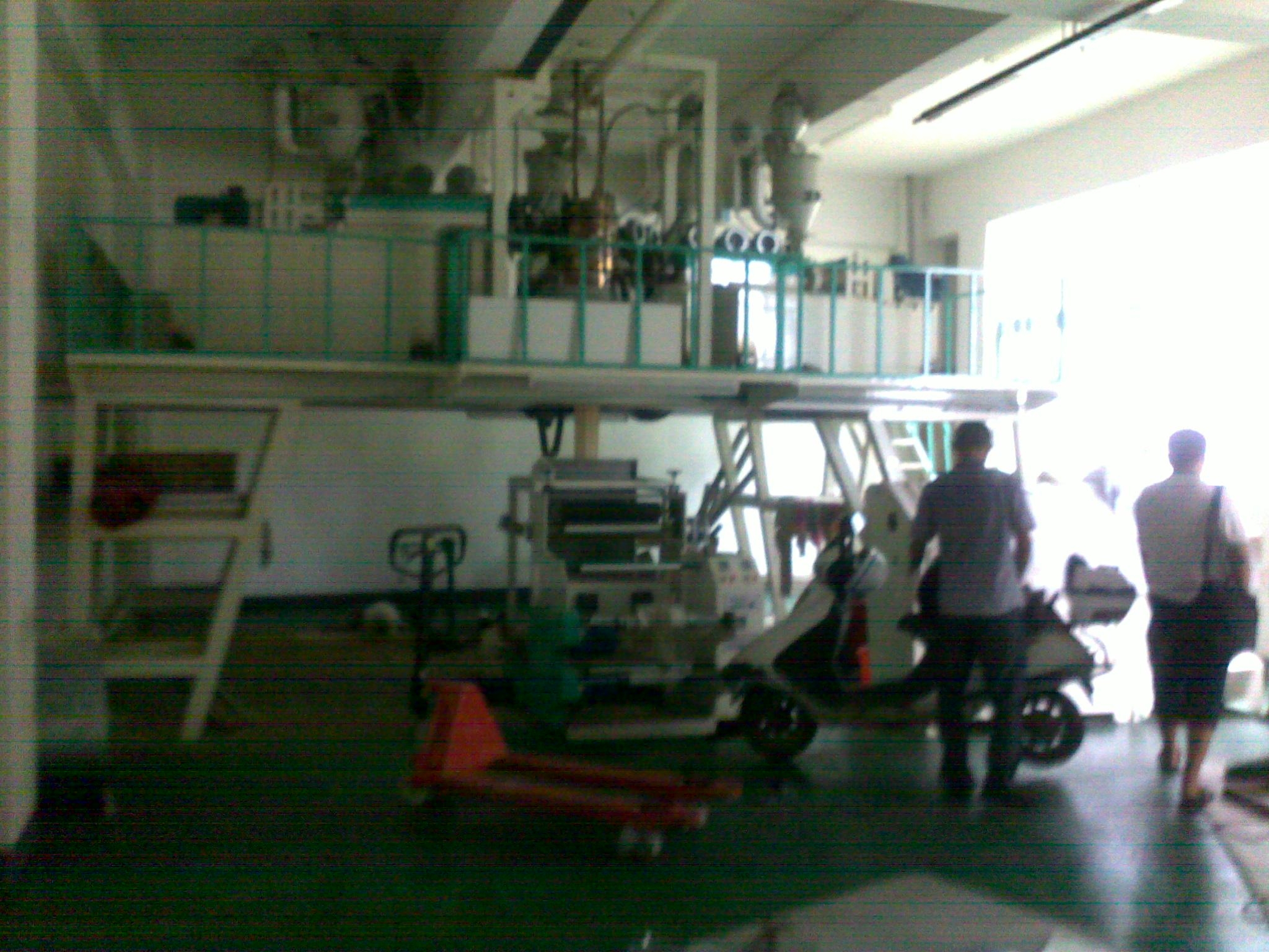 旋轉(zhuǎn)機(jī)頭吹膜機(jī) 塑料包裝機(jī)械高底壓吹膜機(jī)