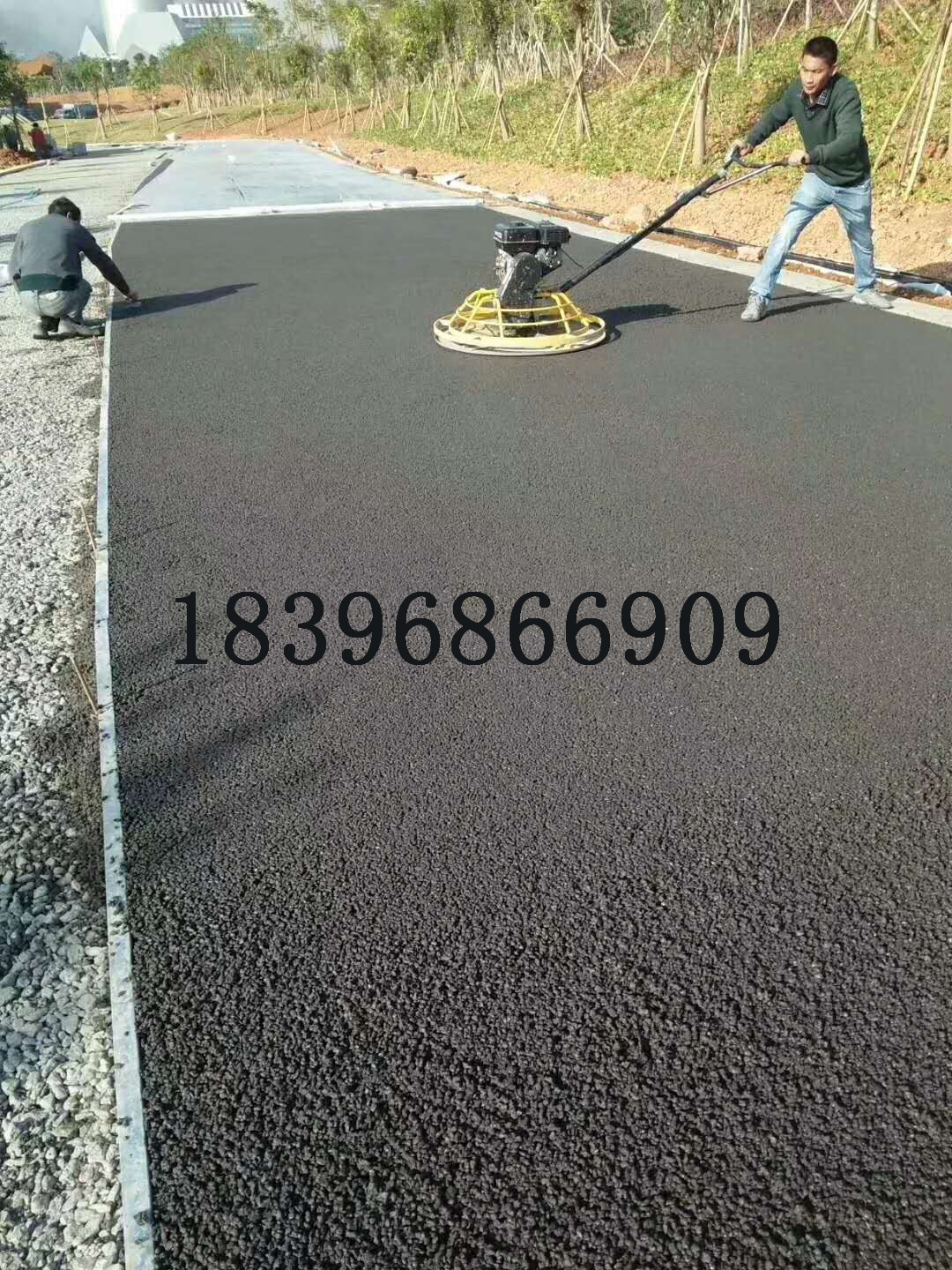 龍口市彩色透水混凝土%龍口市彩色混凝土路面 /*彩色透水混凝土//彩色透水 龍口市彩色透水混凝土//透水地坪