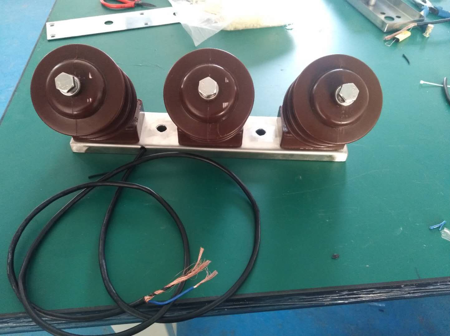 一二次融合電子傳感器EVT/ZW32-10 EVT/ZW20-10國網(wǎng)新標(biāo)準(zhǔn)柱上開關(guān)配套電子互感器