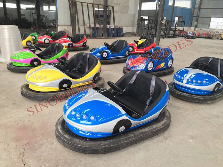 電瓶碰碰車(chē) 廣場(chǎng)碰碰車(chē) 小型游樂(lè)設(shè)備碰碰車(chē)價(jià)格 電瓶碰碰車(chē)，雙人碰碰車(chē) 電動(dòng)碰碰車(chē)