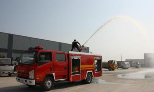 供應(yīng)  五十鈴消防車