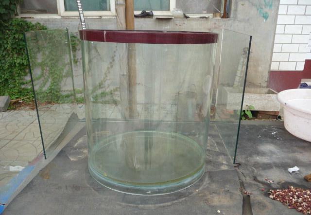 魚缸玻璃熱彎 成都玻璃熱彎廠家 四川成都魚缸玻璃熱彎廠家定做 大型魚缸玻璃熱彎