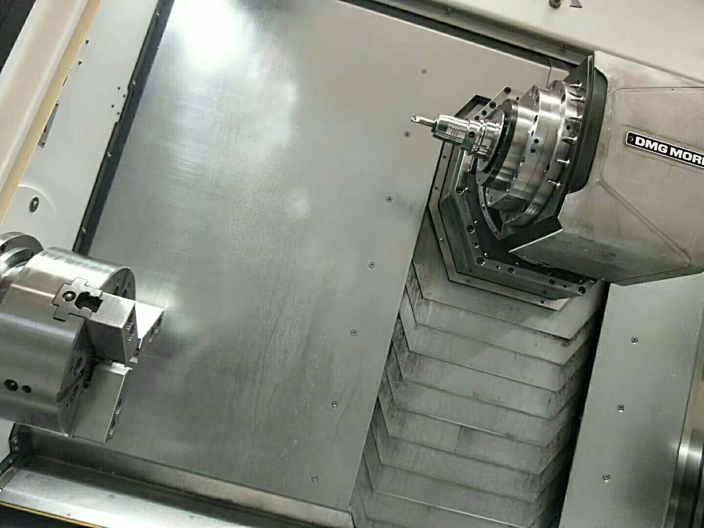 德馬吉車銑復(fù)合加工中心1250