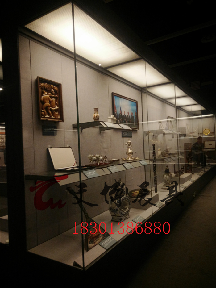 誠(chéng)信為本，力求創(chuàng)新，文博展柜做您心中的良心企業(yè)  博物館陳列柜 博物館陳列柜延墻柜俯視柜 博物館展柜