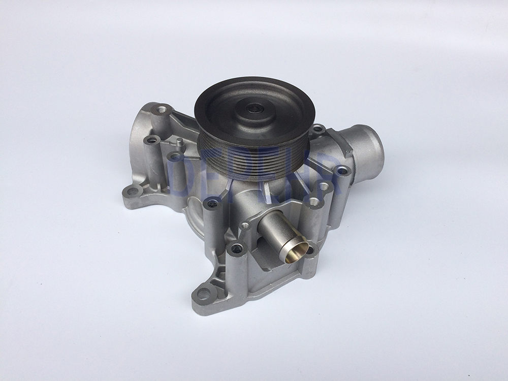 VOLVO沃爾沃水泵20834409 雷諾卡車發(fā)動機水泵7420834409