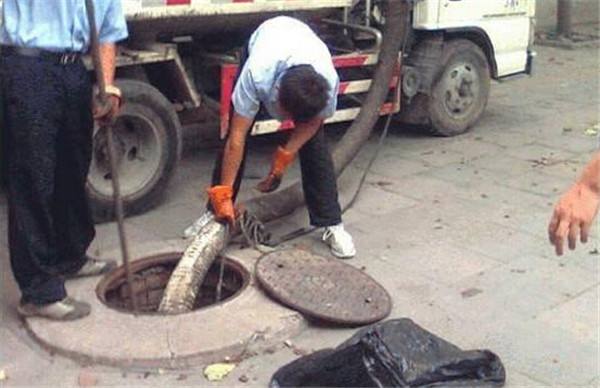 龍崗下水道疏通服務(wù)熱線 龍崗下水道疏通公司 深圳龍崗下水道疏通公司