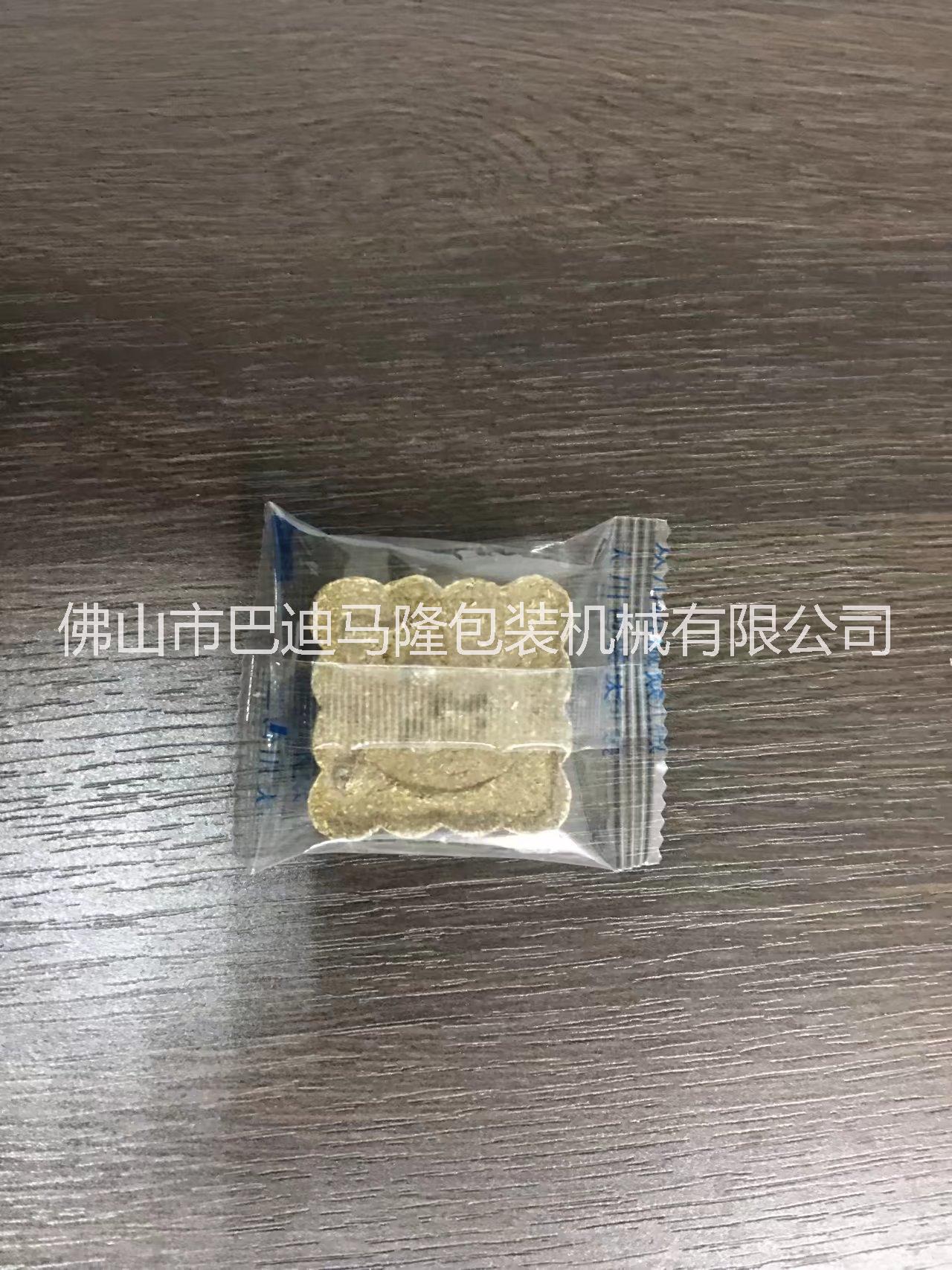供應(yīng)餅干多功能包裝機(jī) BDZB-320D回轉(zhuǎn)式枕包機(jī)