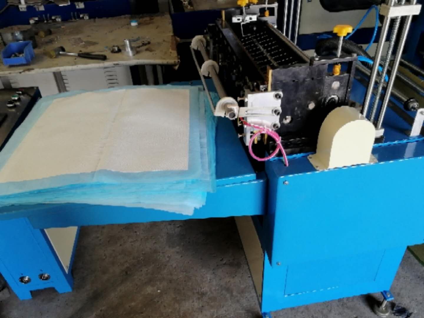 深圳醫(yī)用護理墊*機 深圳醫(yī)用護理墊*機廠家 深圳醫(yī)用護理墊*機價格