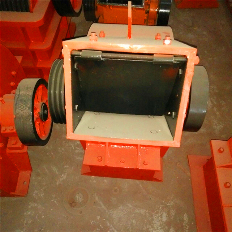 錘式破碎機  制砂生產(chǎn)線設(shè)備  道路建設(shè)制砂機械