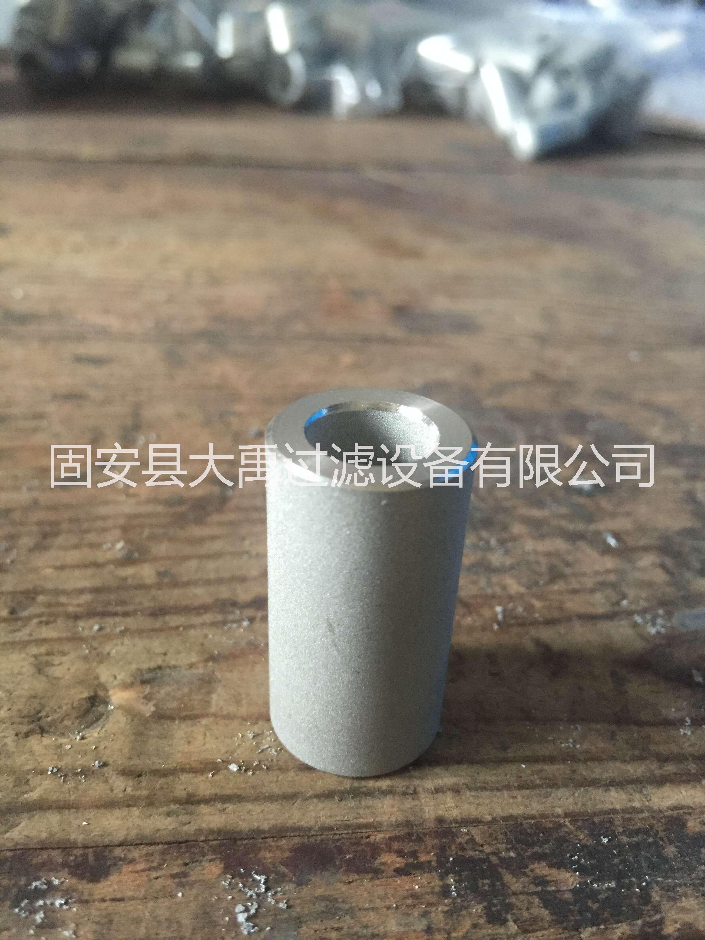 廣東細長管狀不銹鋼粉末燒結(jié)濾芯