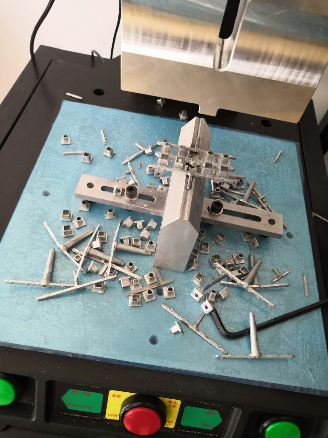 電腦型鋅鋁合金超聲波去水口機(jī)