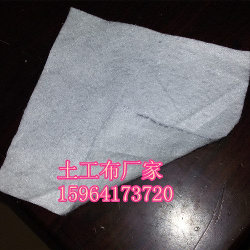 土工布生產(chǎn)廠家批發(fā)-公路養(yǎng)護(hù)土工布規(guī)格150g