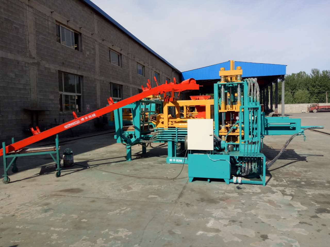 供應既便宜品質又好的制磚機哪里有買,首xuan天津建豐磚機