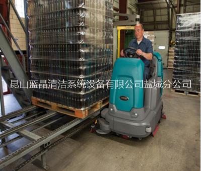 坦能T12 供應坦能T12緊湊型駕駛式洗地機