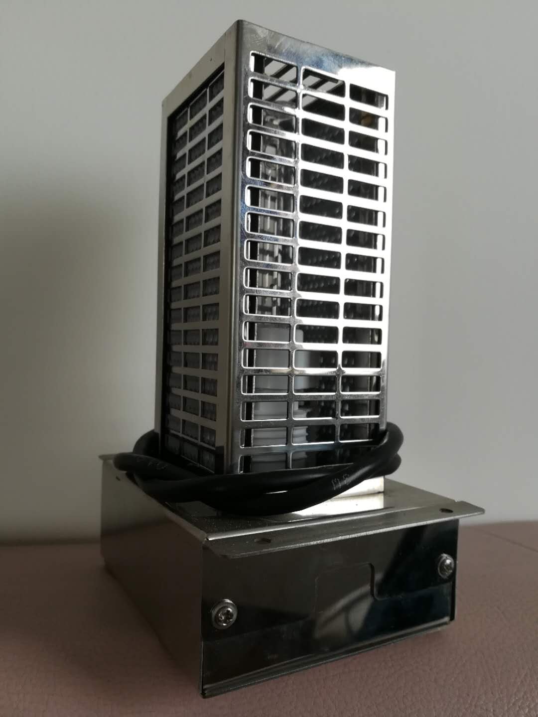 風管式納米光觸媒凈化器  廠家直銷 中央空調(diào)凈化 *除臭 除異味