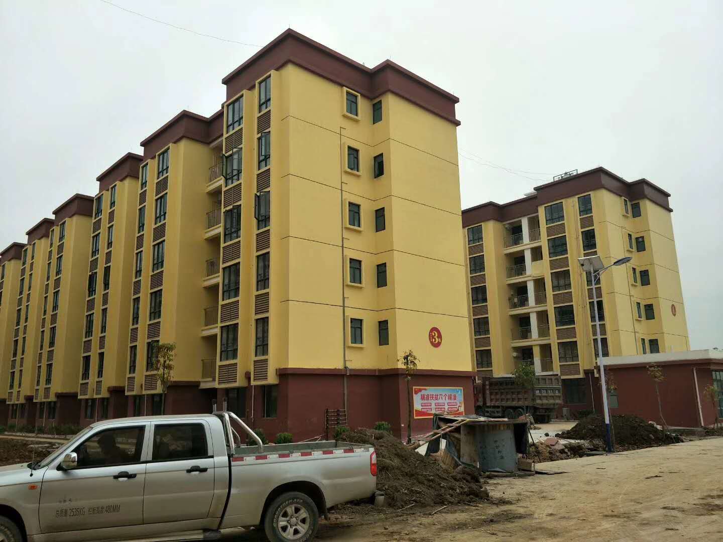 江門自建別墅裝修工廠外墻涂料施工 真石漆