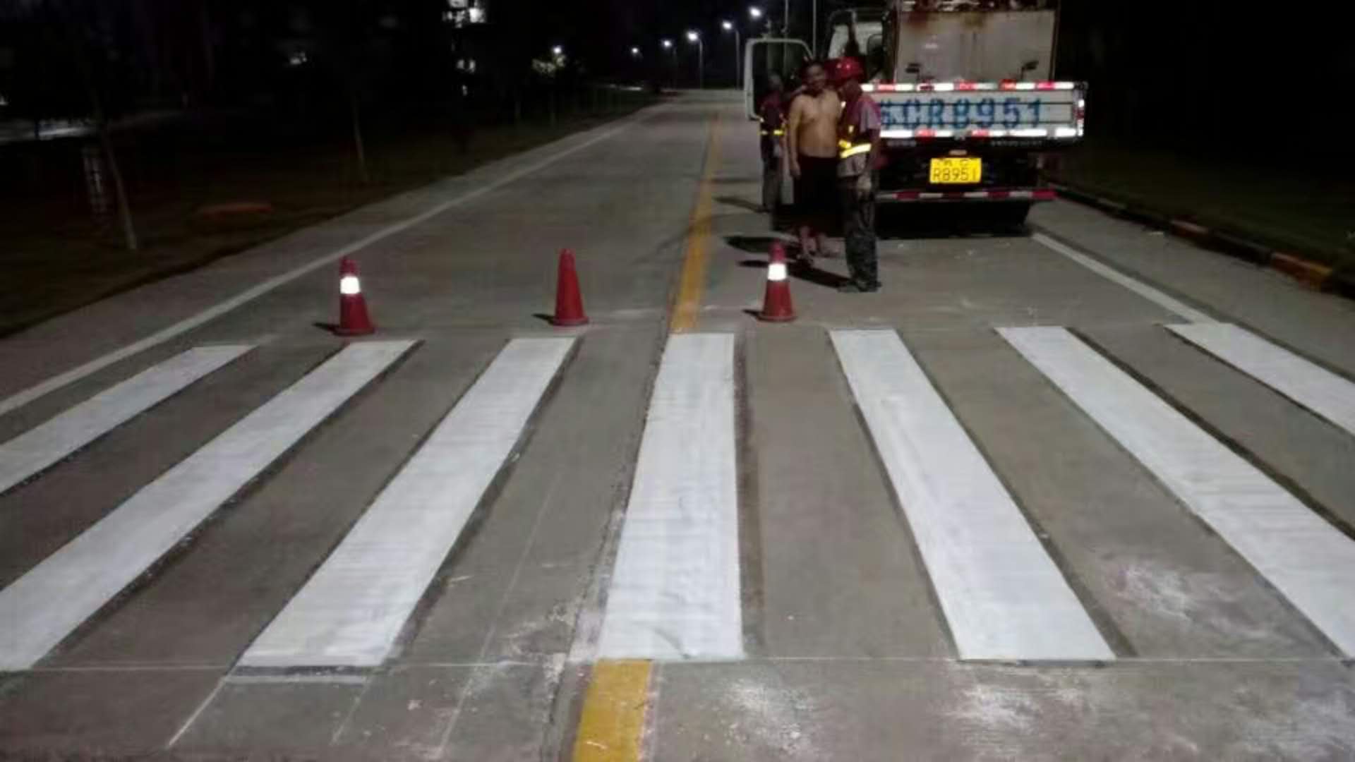 江蘇道路標(biāo)線-廠家批發(fā)報(bào)價(jià)價(jià)格