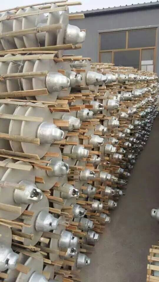 瓷質(zhì)絕緣子廠家