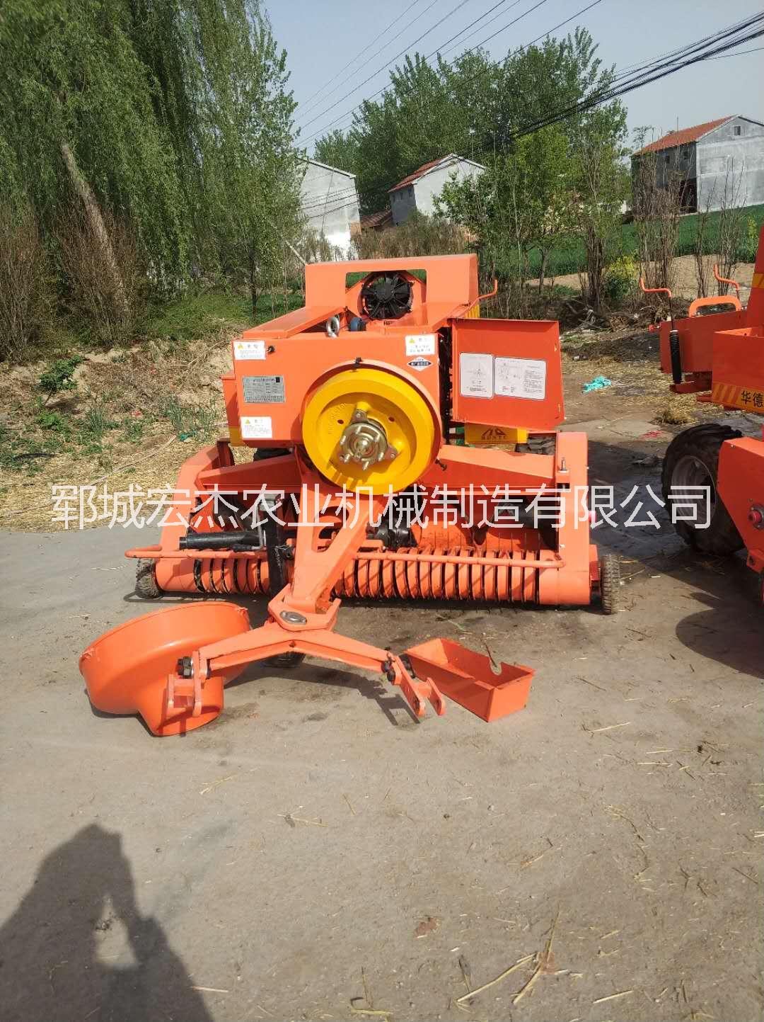 二手華德方捆打捆機(jī)撿拾打捆機(jī)