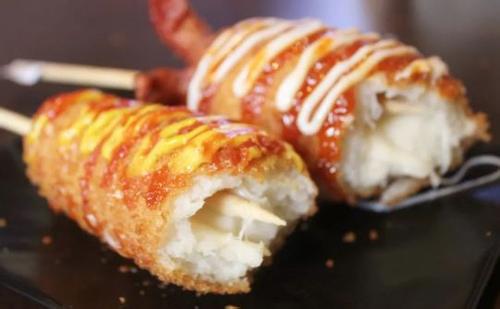 網(wǎng)紅拉絲芝士熱狗 鄭州網(wǎng)紅拉絲芝士熱狗在哪學(xué)？