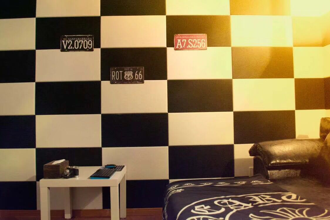 永豐*室防撞板價(jià)格|泰和播音室吸音板|遂川家庭影院吸音板|遂川鋼琴房墻面吸音板|環(huán)保聚酯纖維吸音板