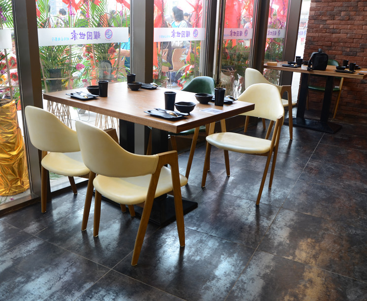 復(fù)古咖啡廳桌椅組合甜品奶茶店桌椅美式主題西餐廳餐椅鐵藝A字椅