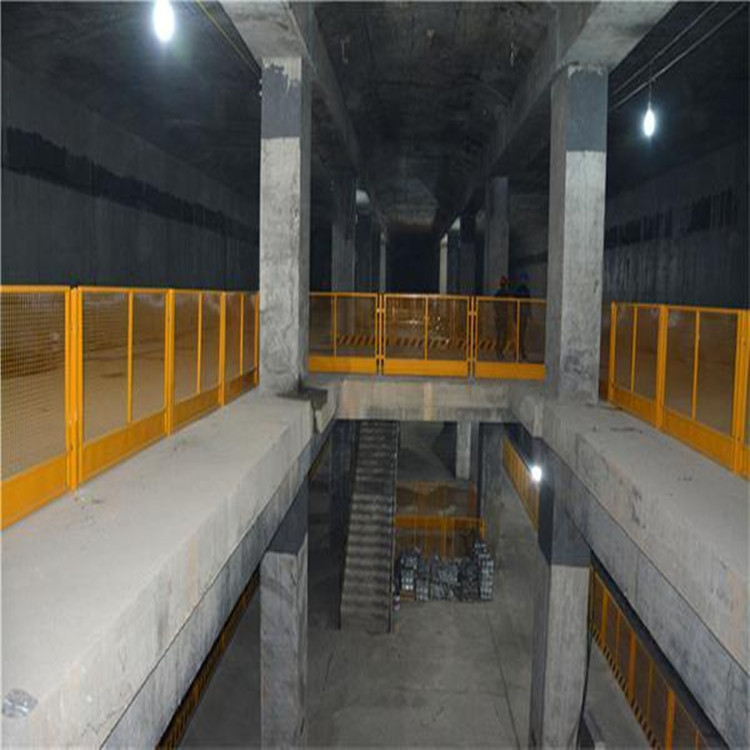 電梯安全圍欄  泥池基坑防護欄   基坑護欄   工地施工護欄臨邊防護欄