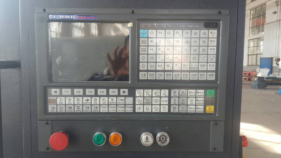 CAK110285數(shù)控車，高端配置，廠家批發(fā)直銷，*搶購！