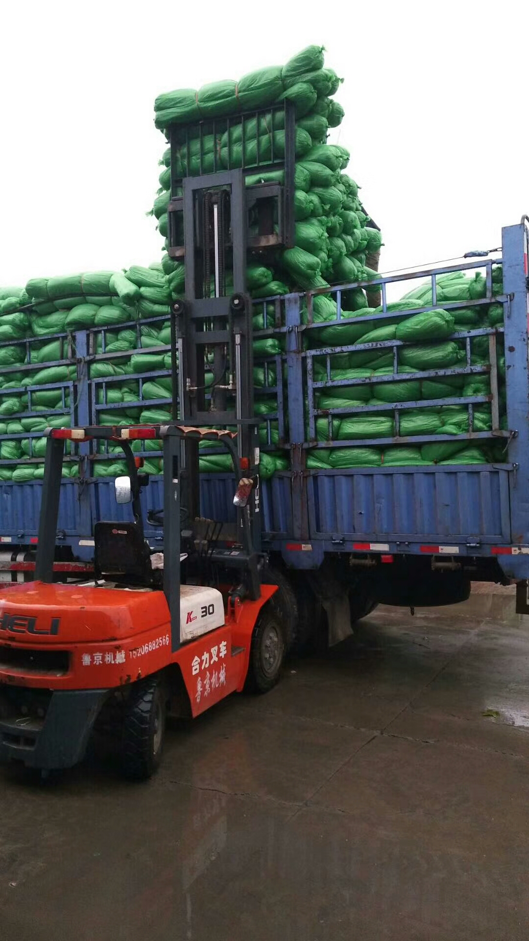 山東防塵蓋土網(wǎng)，環(huán)保蓋土網(wǎng)廠(chǎng)家直銷(xiāo)支持定做