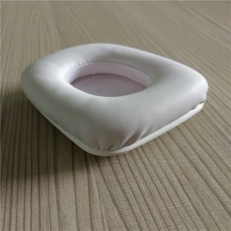 白色進(jìn)口蛋白質(zhì)皮耳套按客戶需求訂做/進(jìn)口蛋白質(zhì)皮耳套價(jià)格