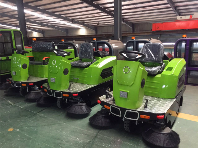 電動三輪駕駛式清掃掃地車   柳寶LB-1500B駕駛式小區(qū)學校掃地車